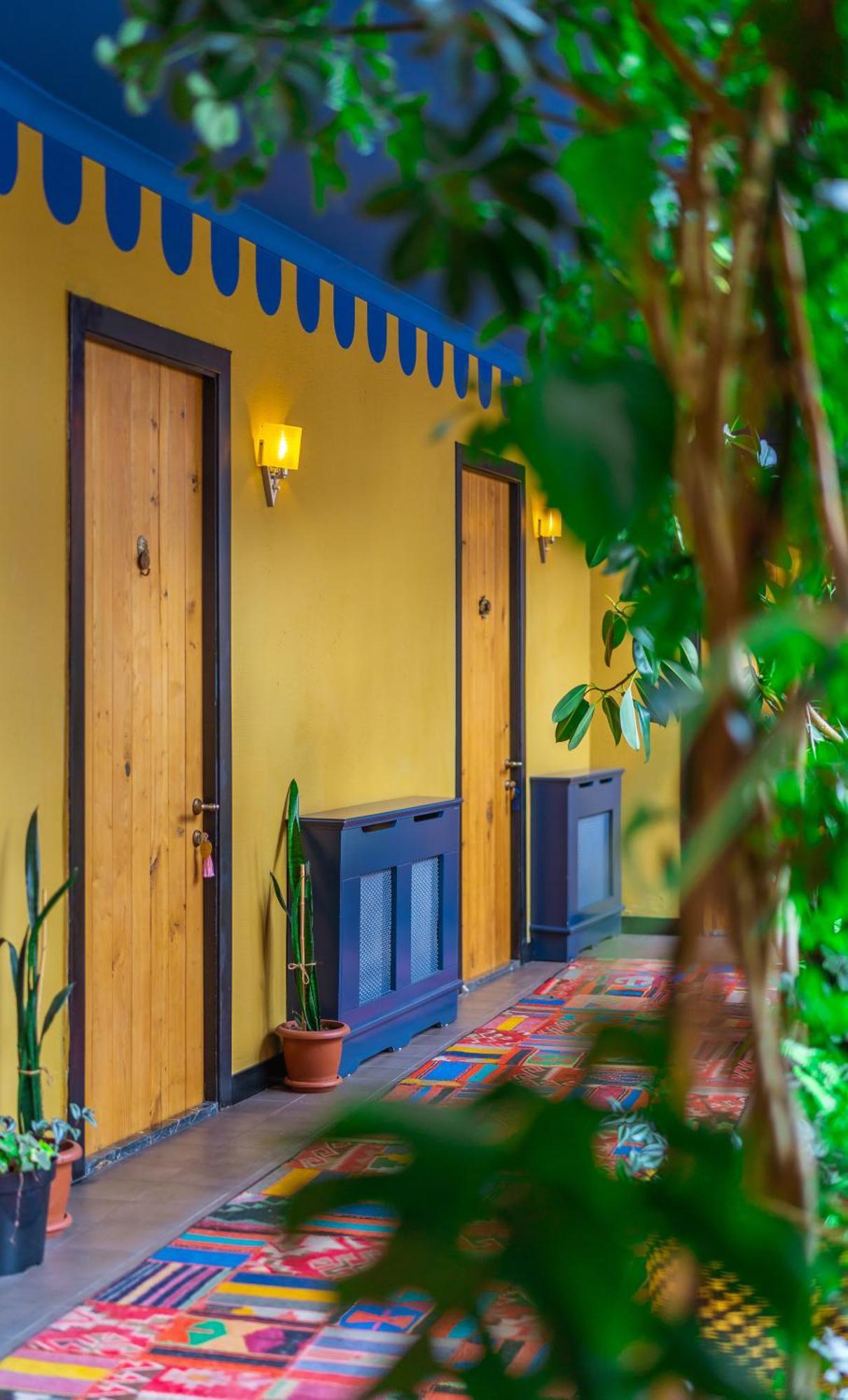 Communal Hotel Телави Экстерьер фото